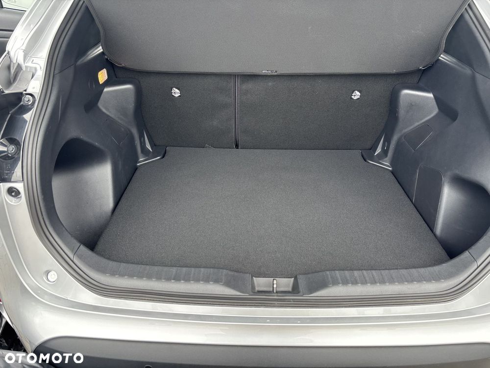 Toyota Yaris Cross Hybrid 1.5 Comfort 4x4 - 13