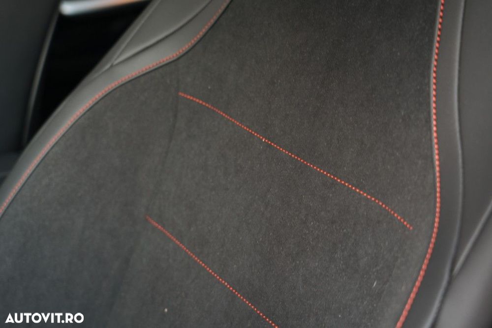 Mercedes-Benz CLA - 31