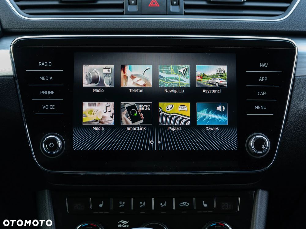 Skoda Superb 2.0 TDI SCR Ambition DSG - 28