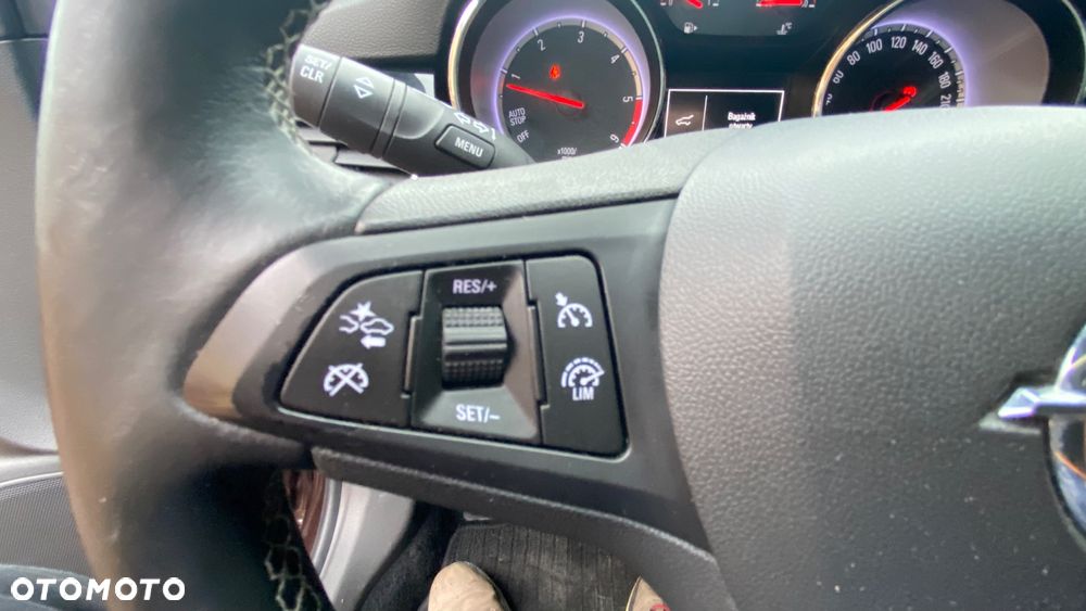 Opel Astra 1.6 D (CDTI) Start/Stop Business - 22