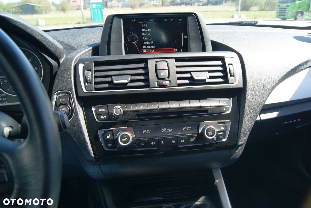 BMW Seria 1 118d - 14