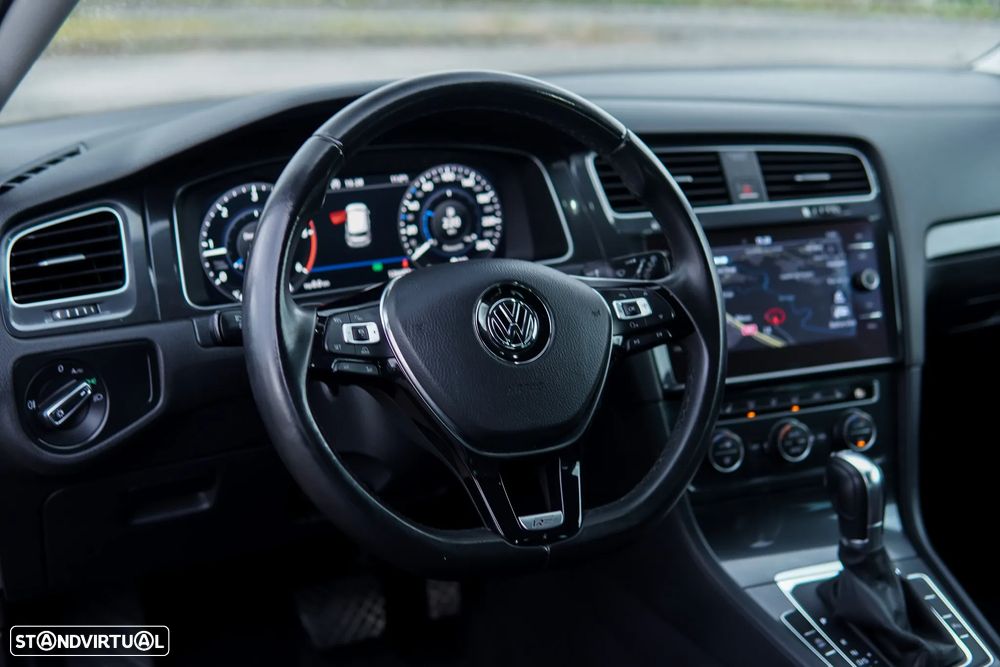 VW Golf 1.6 TDI R-Line DSG - 57