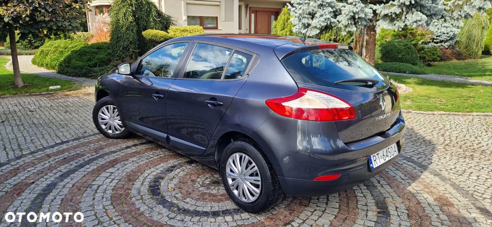 Renault Megane - 5