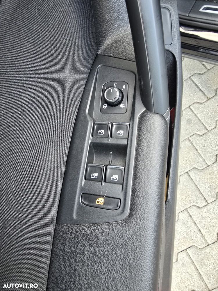 Volkswagen Tiguan 2.0 TDI DPF DSG 4Mot Comfortline - 12