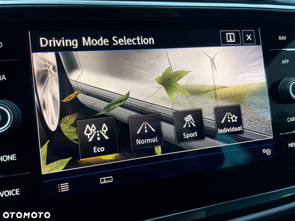 Volkswagen Tiguan 2.0 TDI SCR DSG R-Line - 20