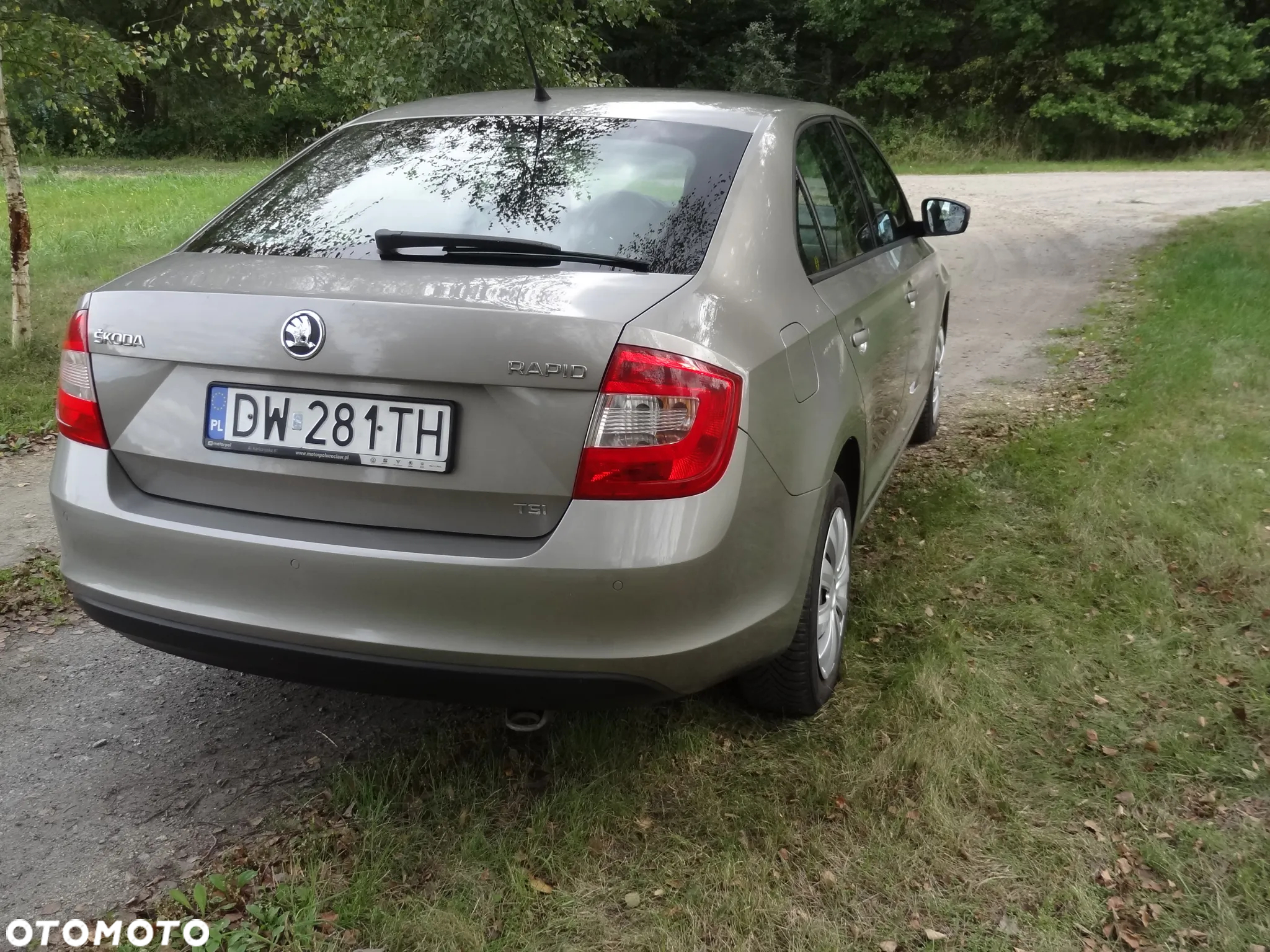 Skoda RAPID 1.2 TSI Active - 19