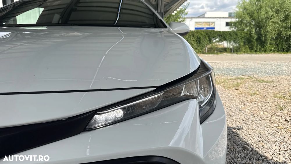 Toyota Corolla 1.8 HSD Eco - 12