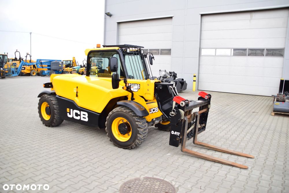JCB 525-60 HiVIZ - 12