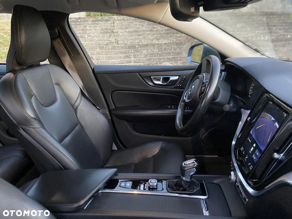 Volvo S60 T5 Momentum Pro - 19