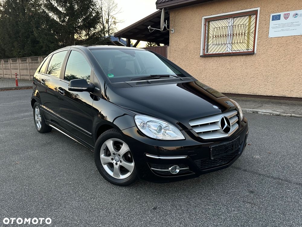 Mercedes-Benz Klasa B 150 BlueEffICIENCY - 2
