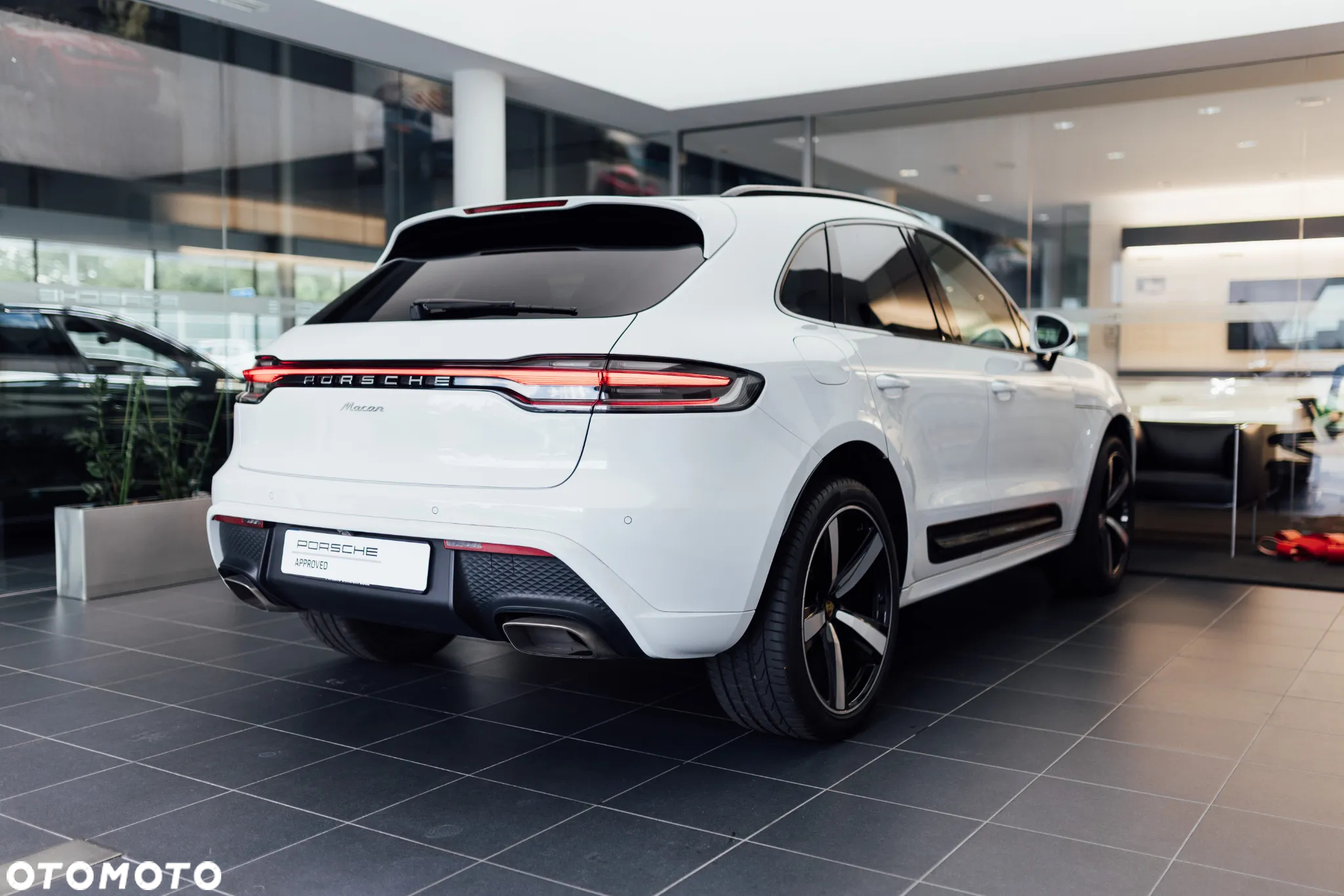 Porsche Macan Standard - 9