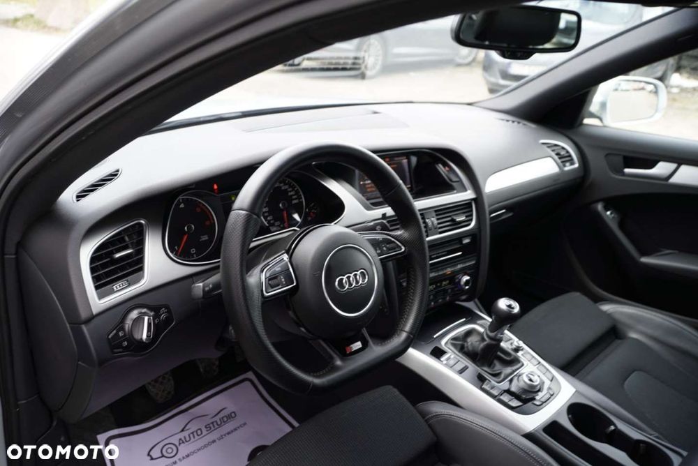 Audi A4 Limousine 2.0 TDI DPF clean diesel S line Sportpaket - 11