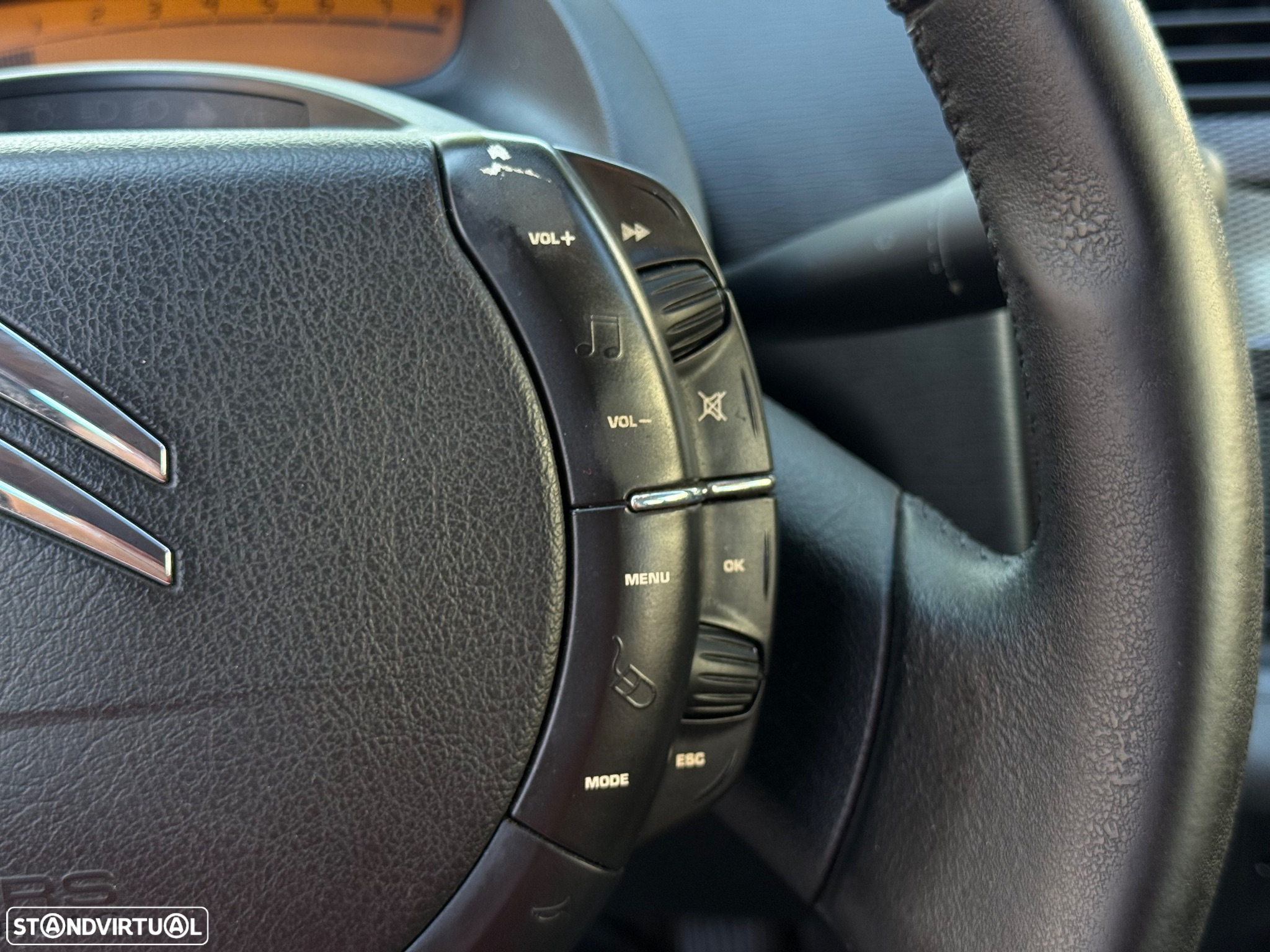 Citroën C4 1.4 16V VTR Pack - 26