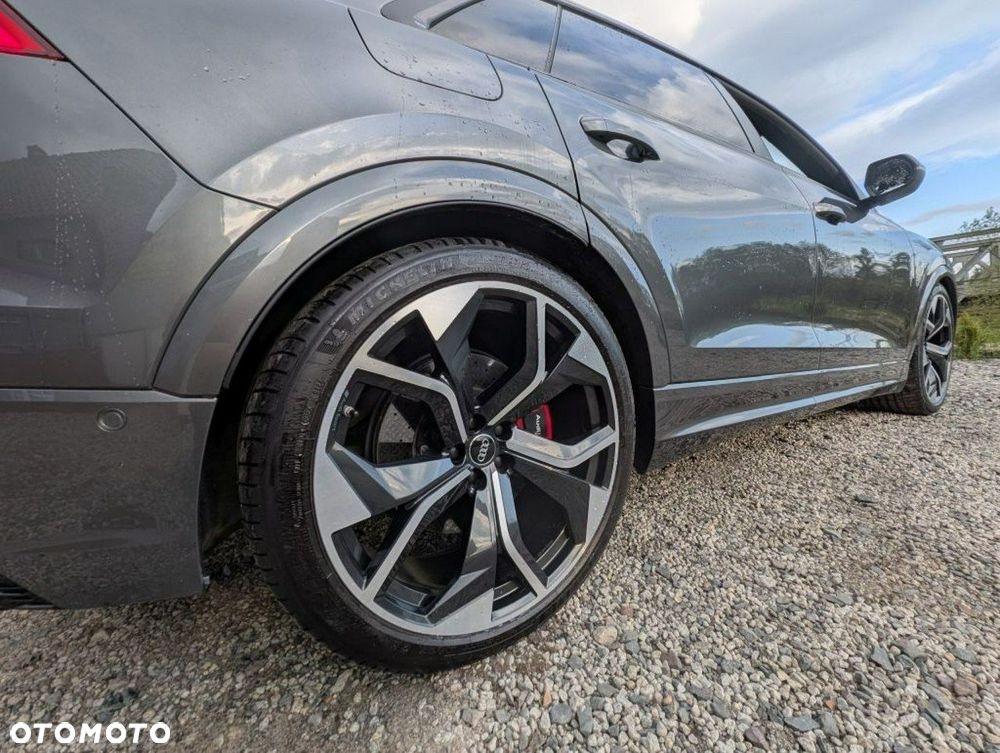 Audi RS Q8 - 6