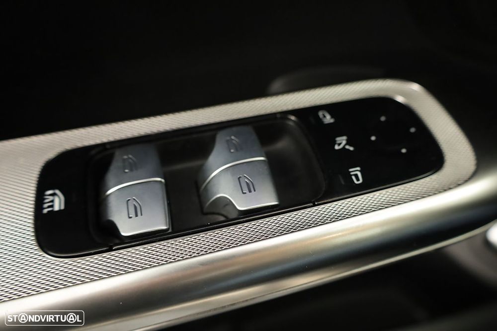 Mercedes-Benz CLE 220 d Cabrio - 23