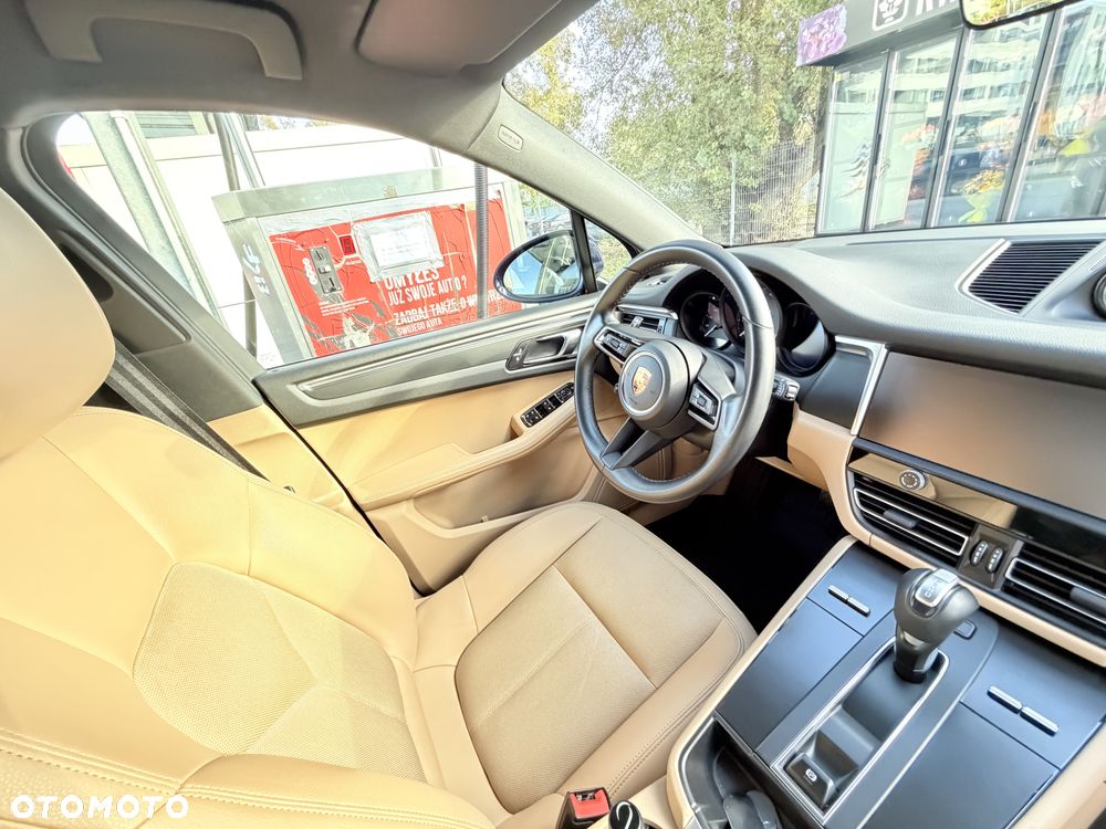 Porsche Macan - 21