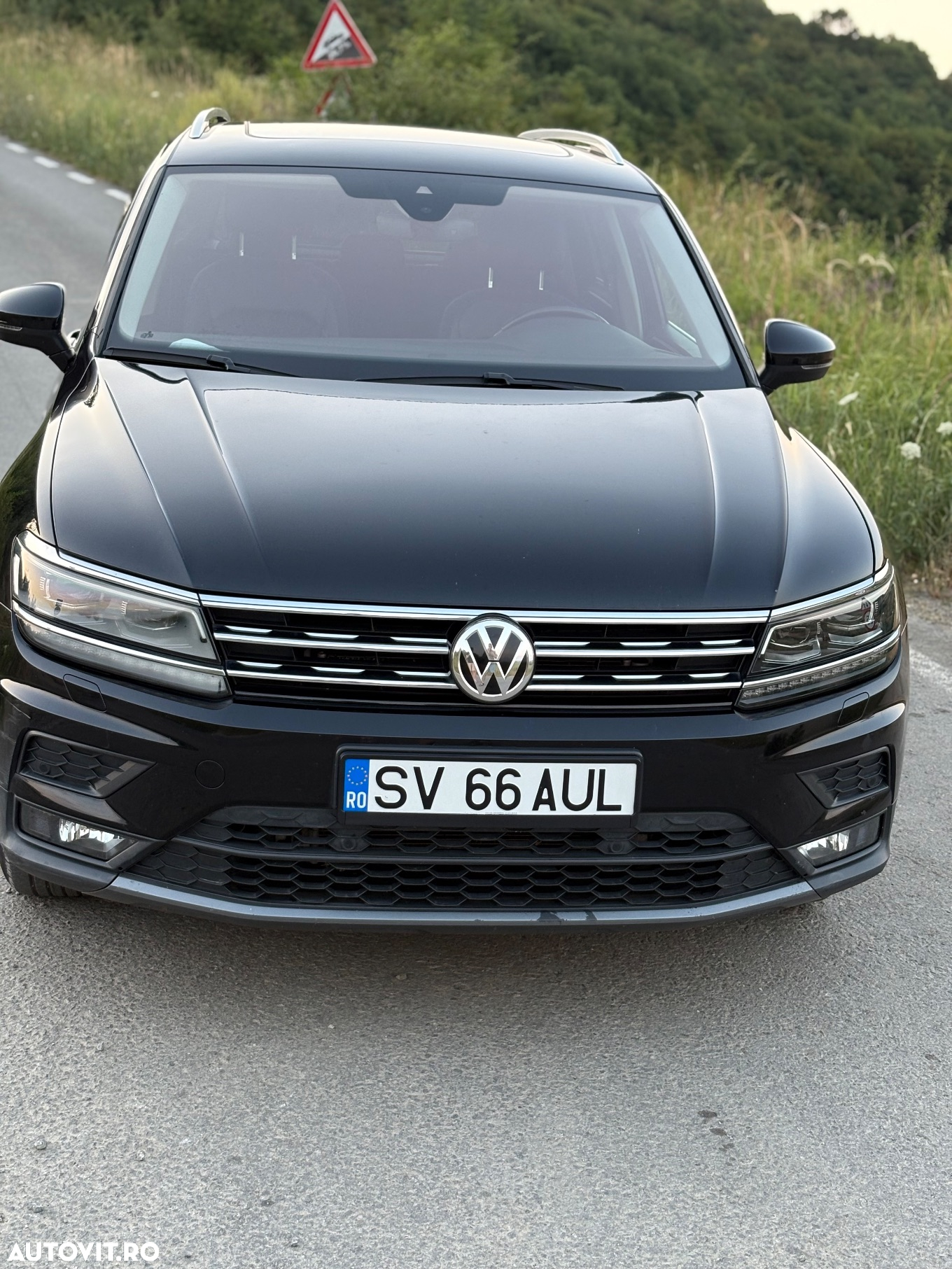 Volkswagen Tiguan 2.0 TDI 4Mot Highline - 10