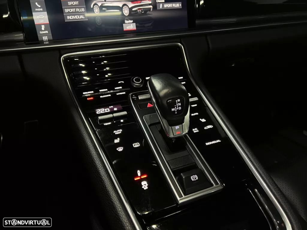 Porsche Panamera 4 E-Hybrid Executive - 30