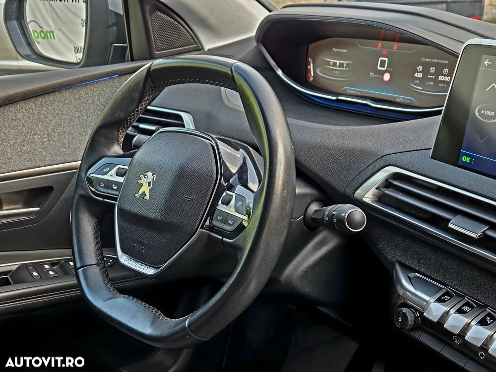Peugeot 3008 PureTech 130 Stop & Start GPF Allure - 14