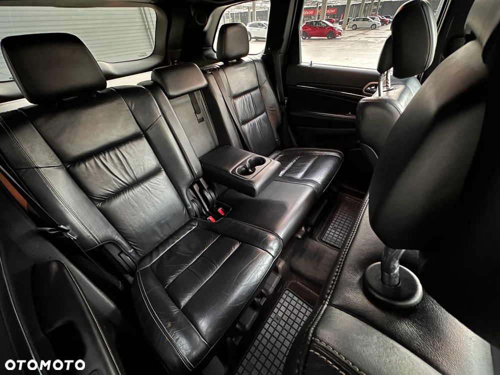 Jeep Grand Cherokee - 16