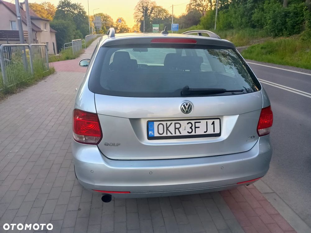 Volkswagen Golf 1.6 TDI DPF Highline - 5
