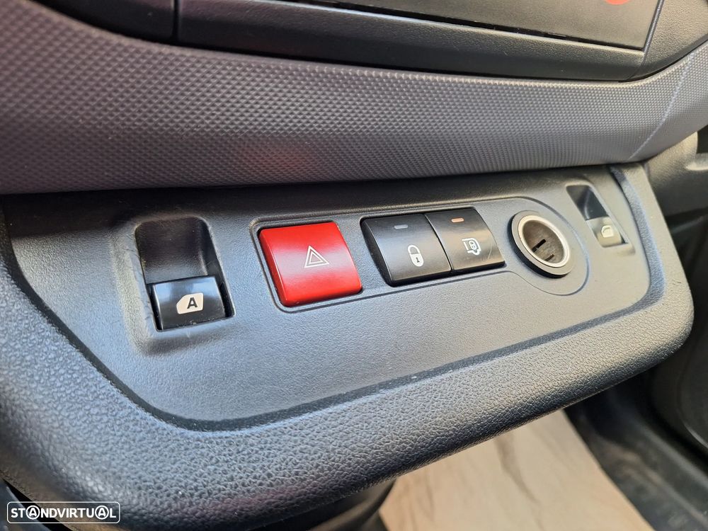 Peugeot Partner 1.6 HDi L1 Premium Automática - 22