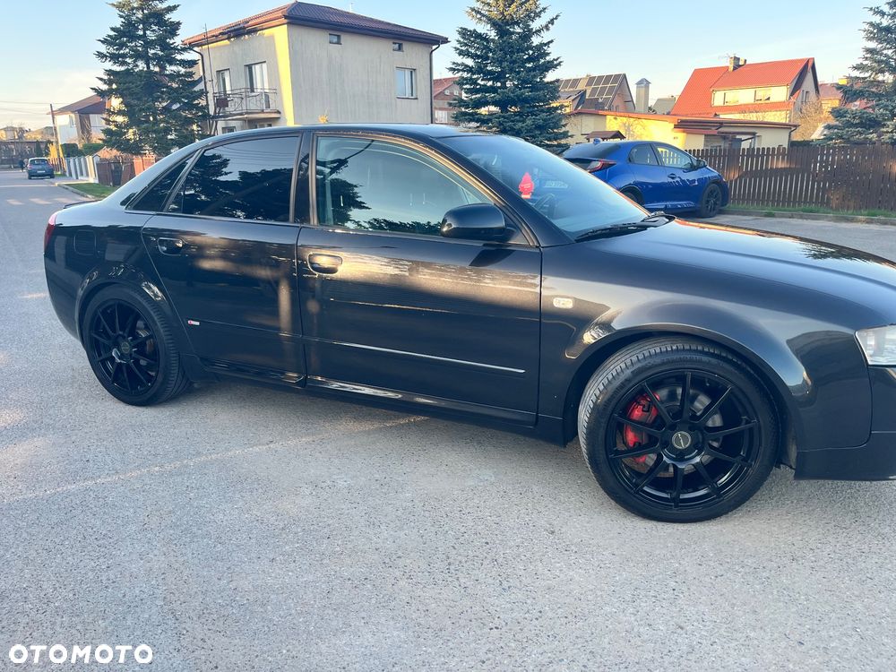 Audi A4 Limousine - 6