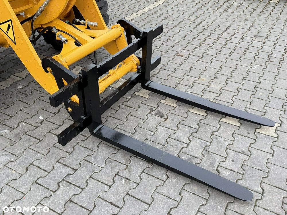 Liebherr L 506 STEREO Szybkozłącze / Łyżka Krokodyl + Widły Waga 6300kg - 9