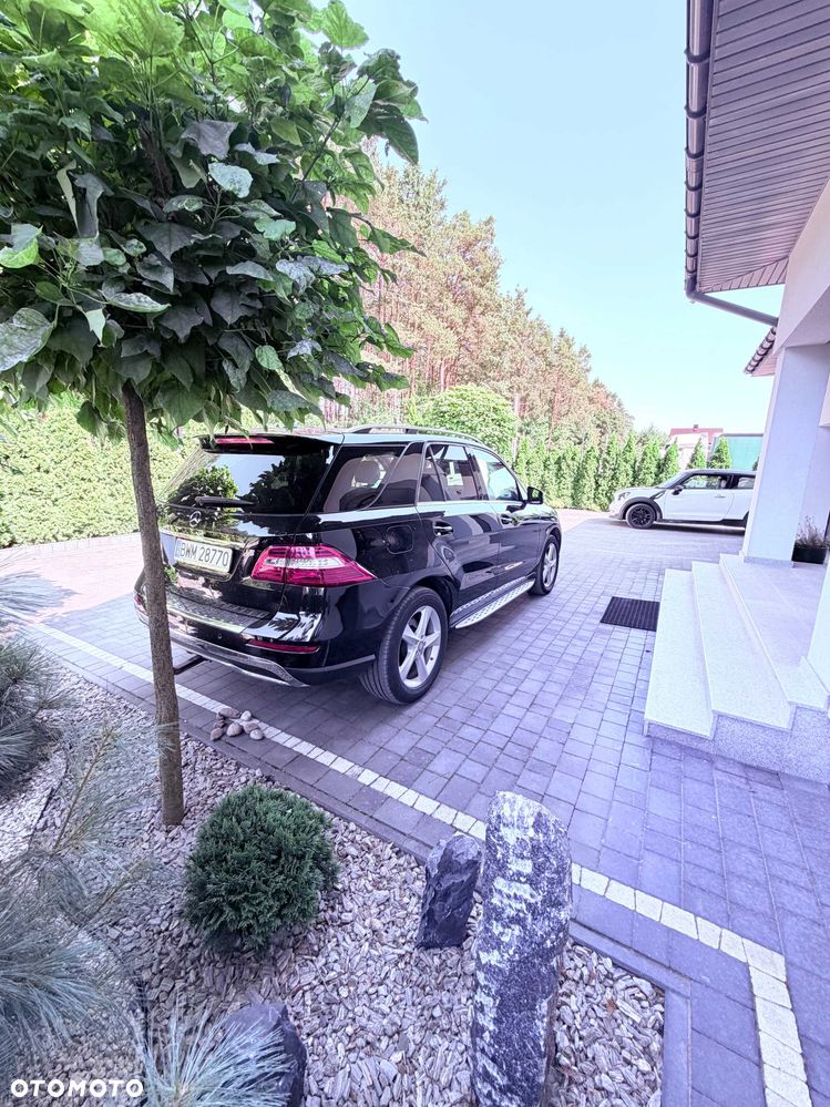Mercedes-Benz ML - 4
