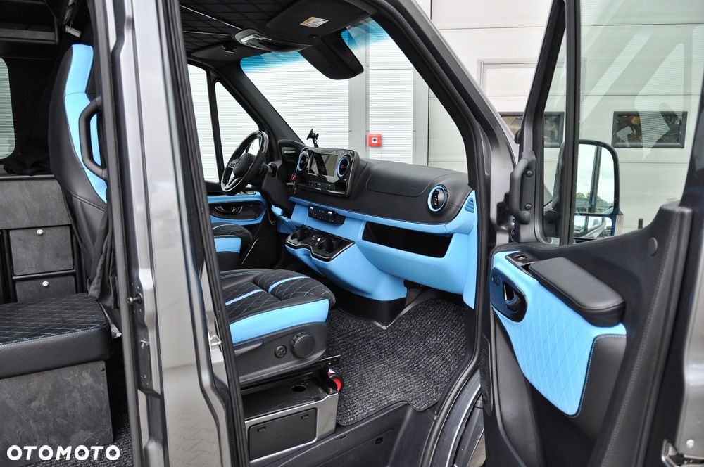 Mercedes-Benz Sprinter 319 Kamper - 25