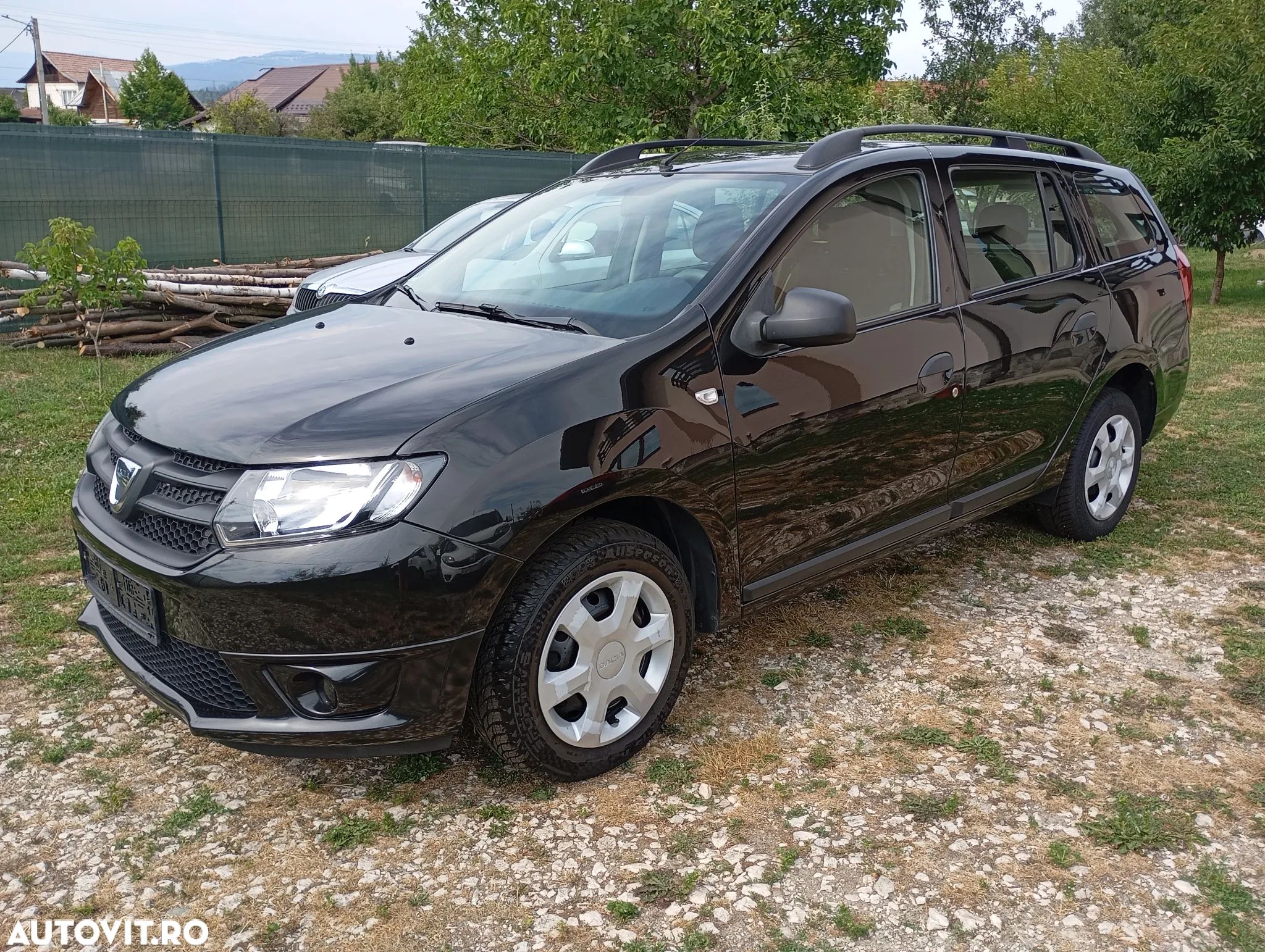 Dacia Logan MCV 1.2 16V 75 Laureate - 1