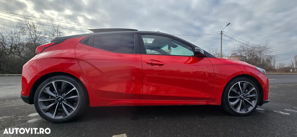 Hyundai Veloster - 16