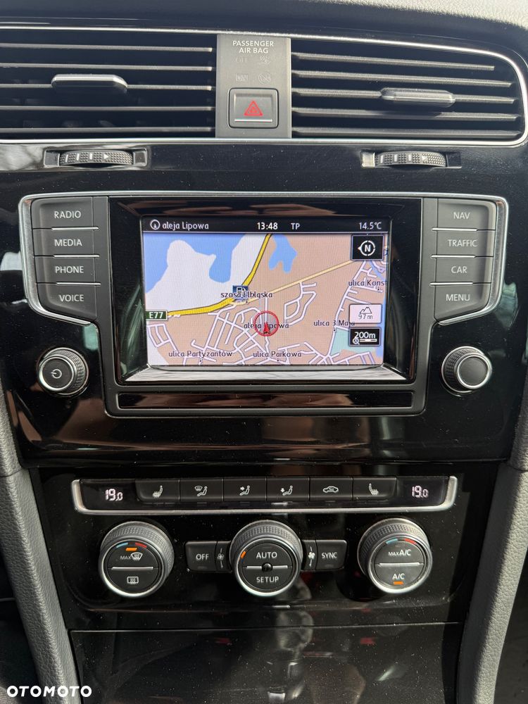 Volkswagen Golf 1.2 TSI Highline DSG - 23