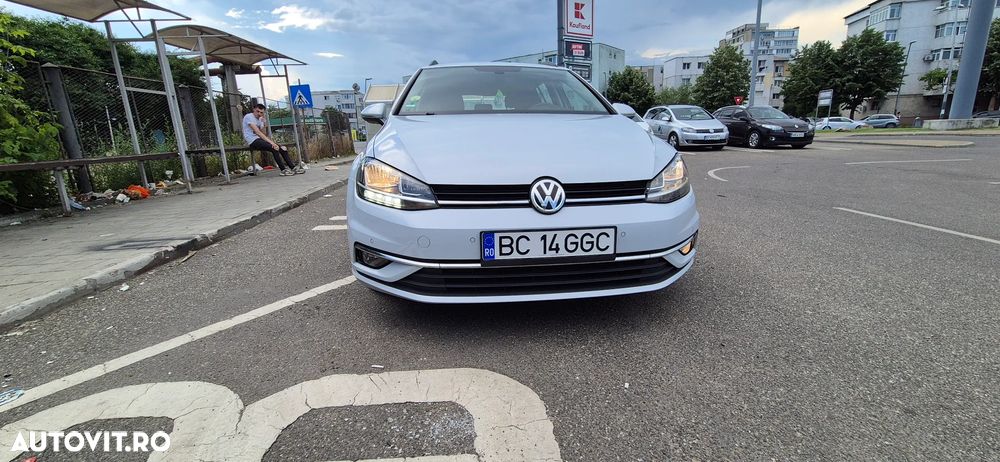 Volkswagen Golf - 9