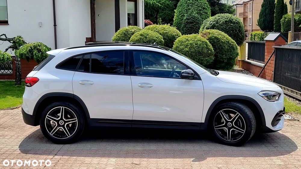 Mercedes-Benz GLA 200 AMG Line - 17