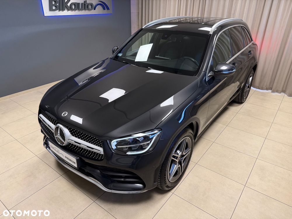 Mercedes-Benz GLC 200 4Matic 9G-TRONIC AMG Line - 2