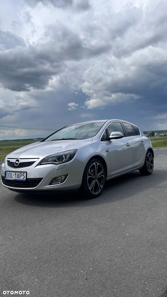 Opel Astra 2.0 CDTI Cosmo - 2