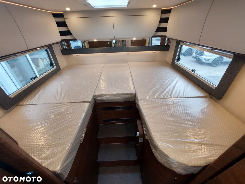 Carthago C-line I 4.9 Le L SILVERLINE - 18