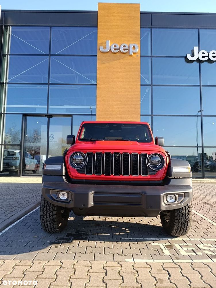 Jeep Wrangler - 8