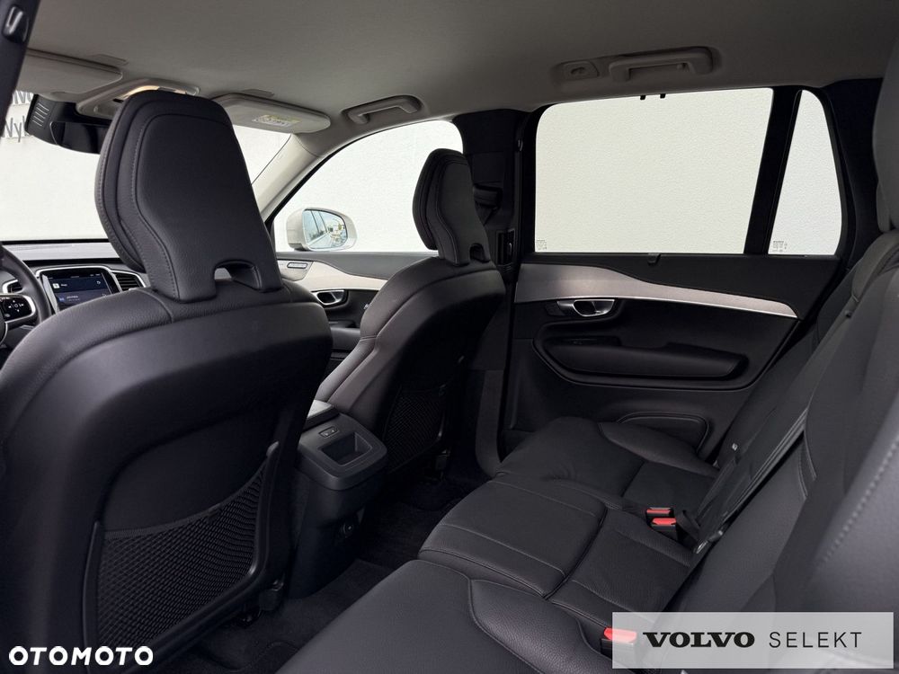 Volvo XC 90 - 30