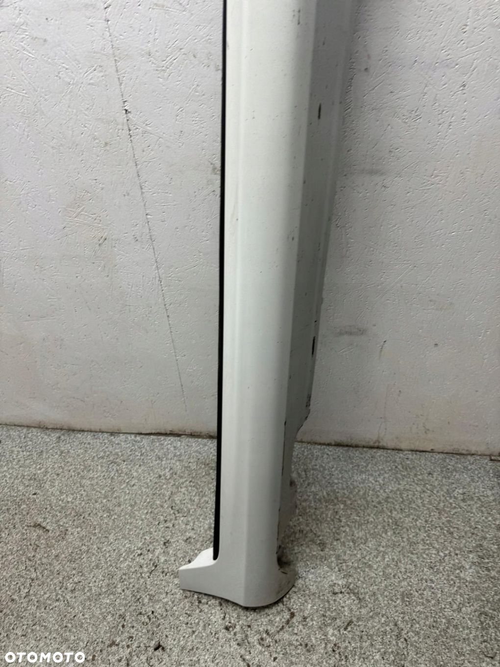 LISTWA PROGOWA PRAWA VOLVO XC60 I 2013-2017 39819628 - 5