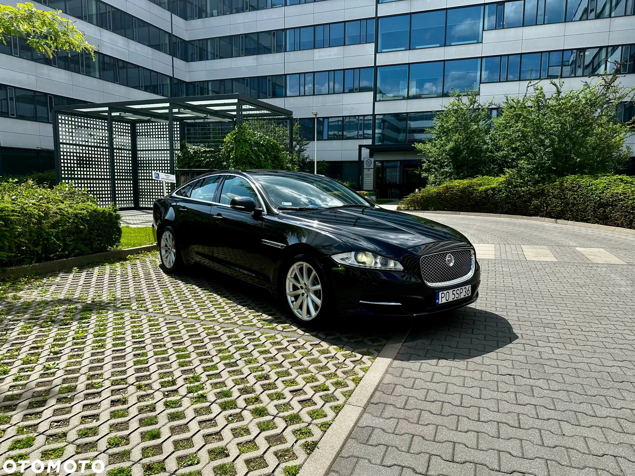 Jaguar XJ - 2