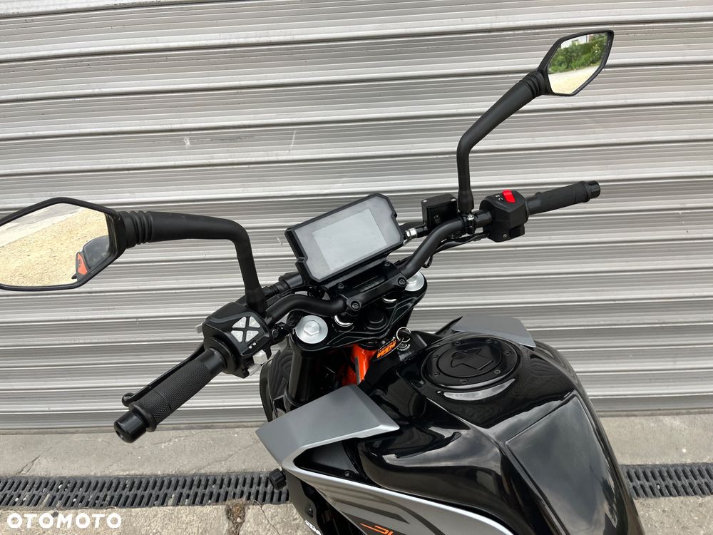 KTM Duke - 13