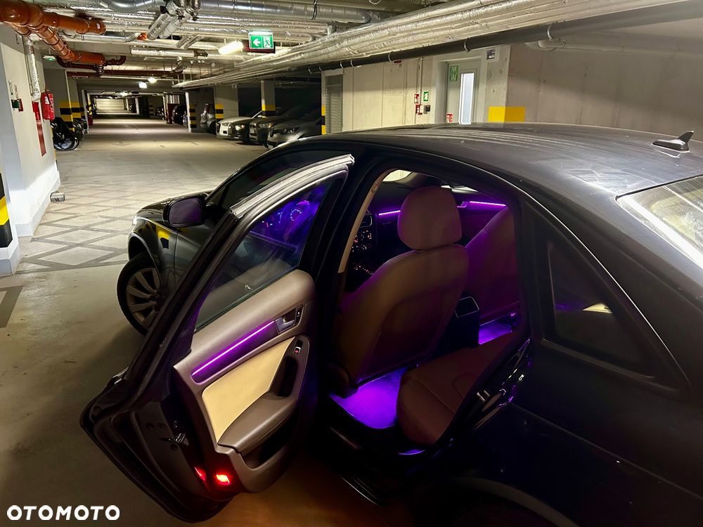 Audi A4 Limousine - 30