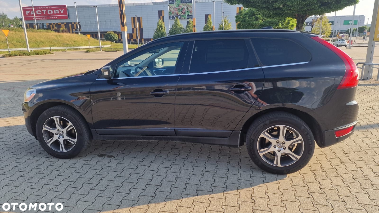 Volvo XC 60 D4 Momentum - 5
