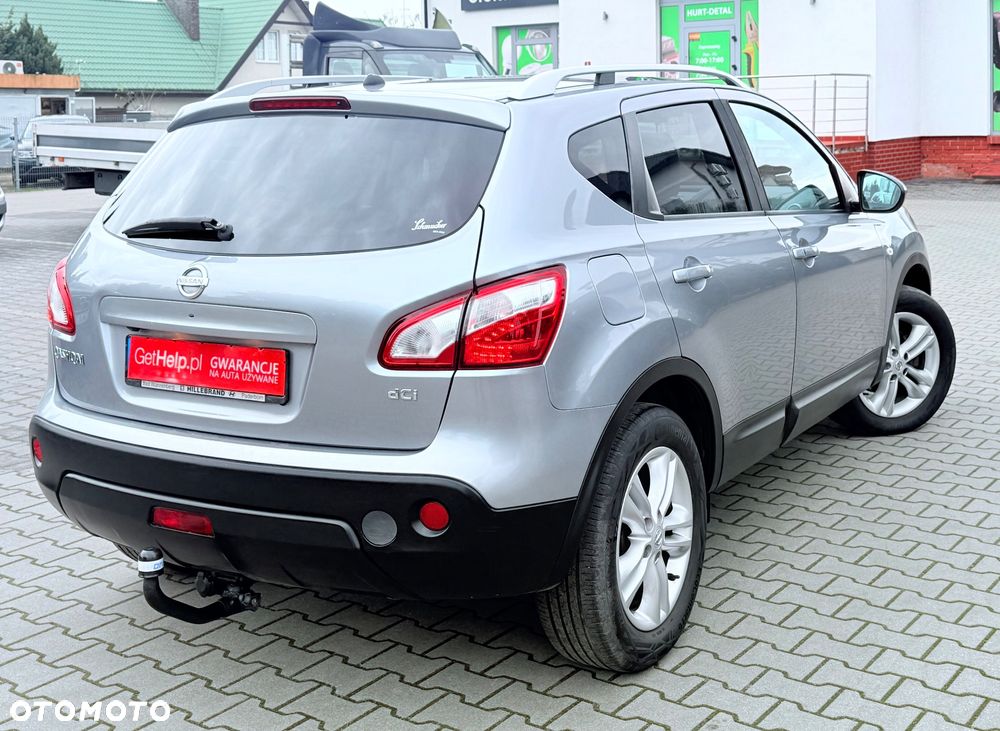 Nissan Qashqai 2.0 dCi 4 x 4 DPF tekna - 29