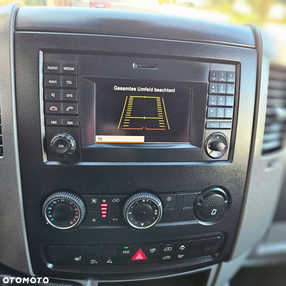 Mercedes-Benz Sprinter - 26