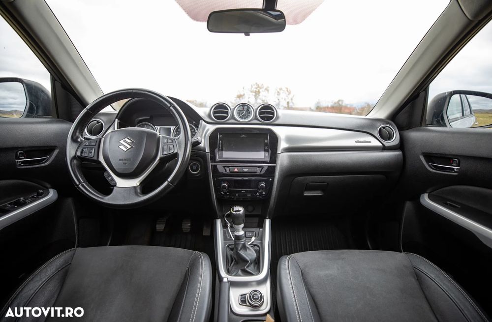 Suzuki Vitara 1.6 DDIS 4X4 Luxus - 17