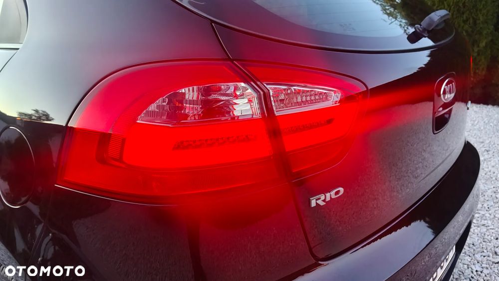 Kia Rio - 22