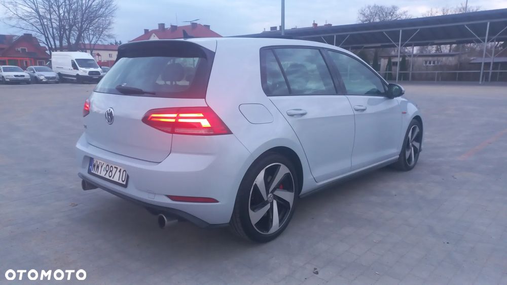 Volkswagen Golf 2.0 TSI BMT GTI Performance - 2